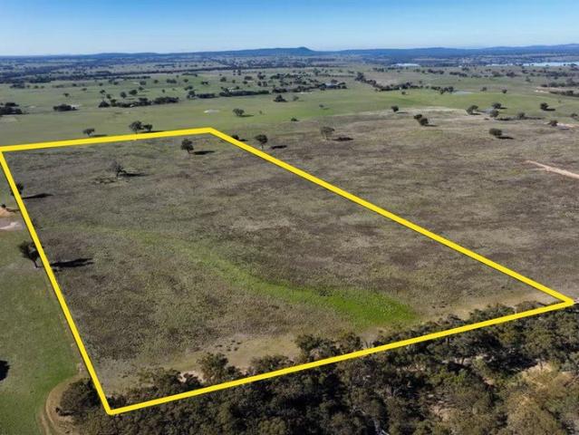 Land for sale in Knowsley, Victoria