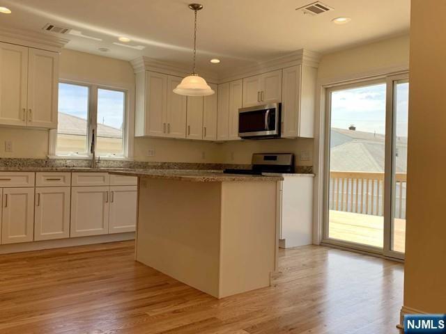 Duplex for rent in Garfield, New Jersey