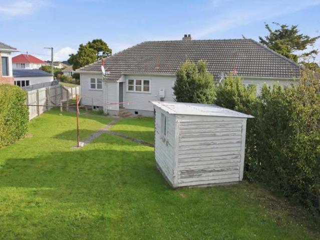 House for sale in Otakou