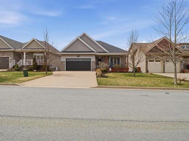 House for sale in Bedford, Nova Scotia