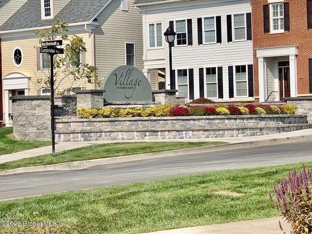 Townhouse for sale in Colonie, New York
