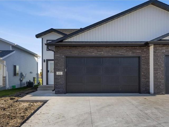 House for sale in Mapleton, North Dakota