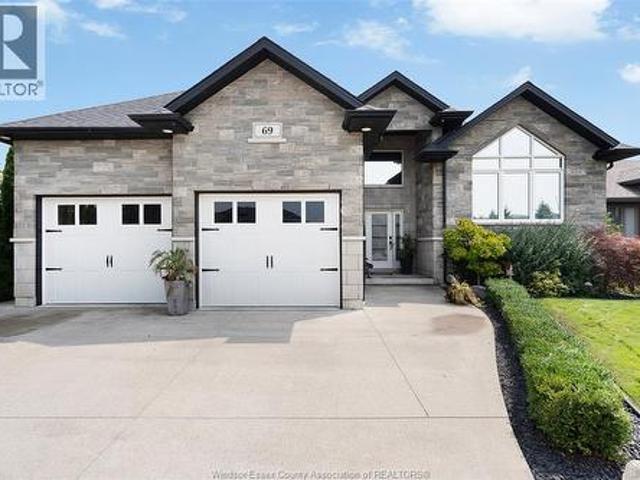 House for sale in Kingsville, Ontario