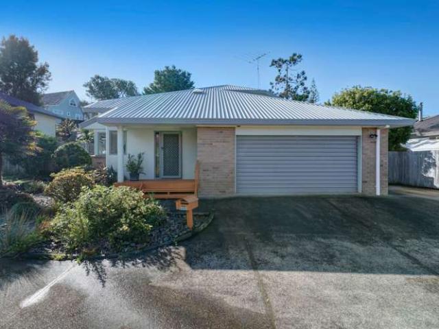 House for sale in Whangaparaoa