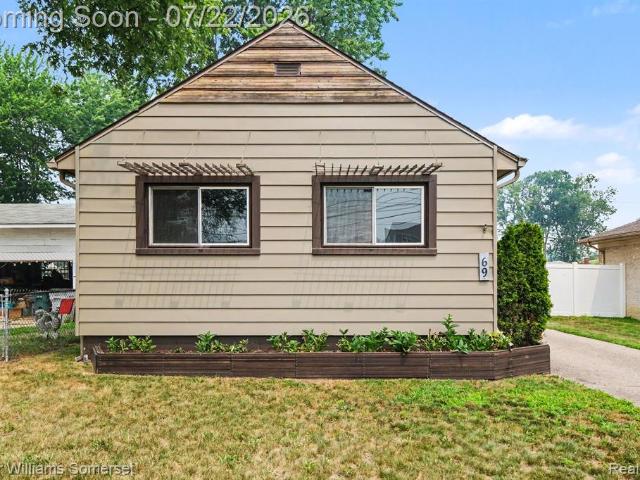 House for sale in Hazel Park, Michigan
