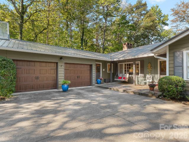 House for sale in Tryon, Polk County