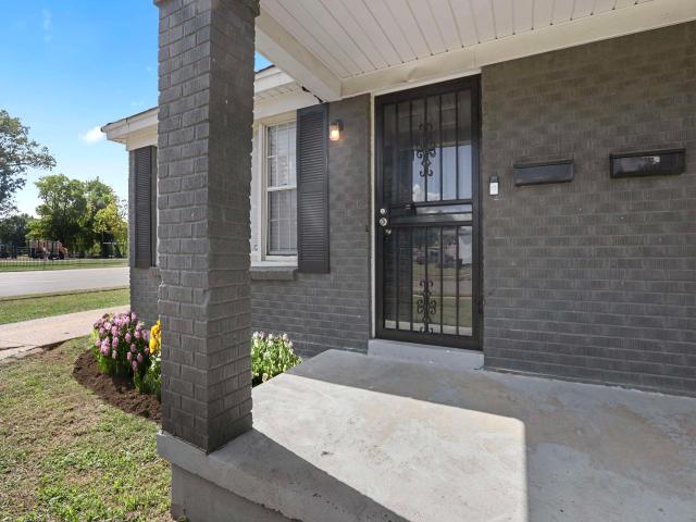 House for sale in Chickasaw Gardens, Memphis