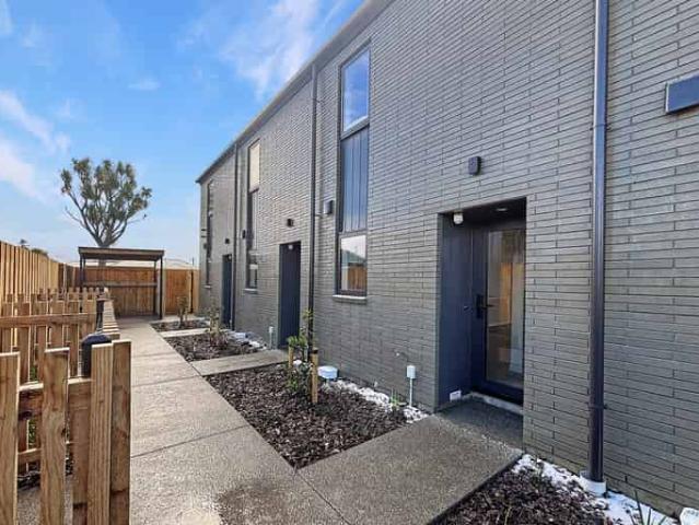 House for rent in Chaslands, Canterbury