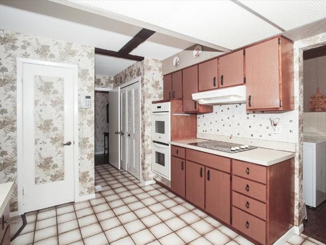 House for sale in Elk Grove Village