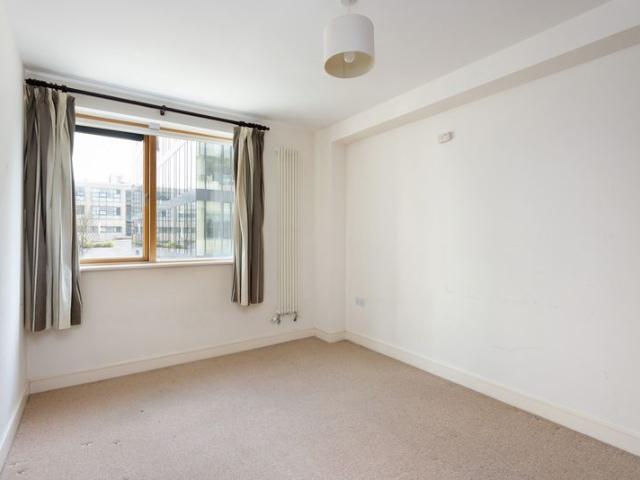 Apartment to rent in Dun Laoghaire, North Tipperary