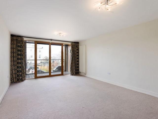 Apartment to rent in Dun Laoghaire-West Central DED 1986, Dún Laoghaire