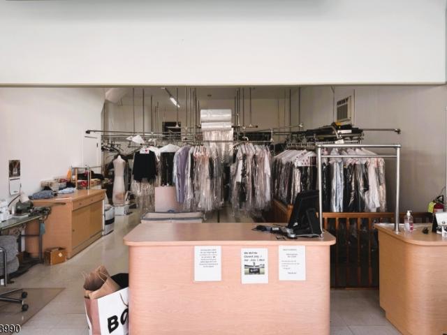 Commercial for sale in Sayreville, New Jersey