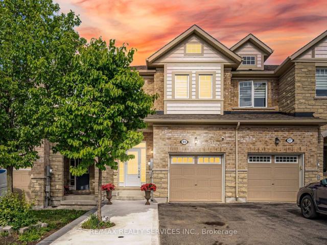 Townhouse for sale in Woburn, Ontario