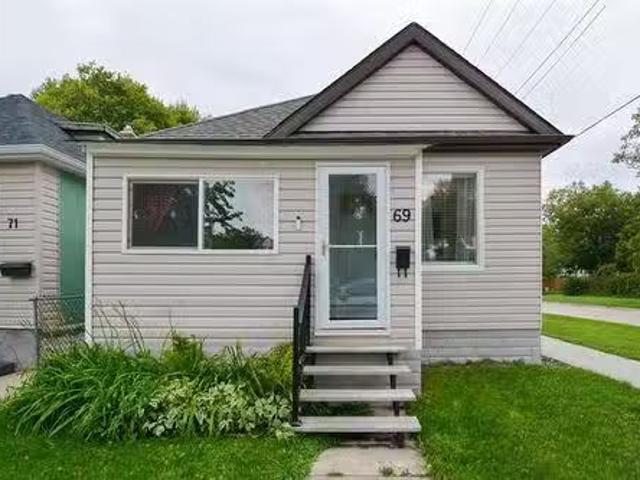 House for sale in East St. Paul, Manitoba