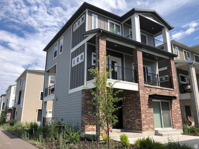 House for sale in Farmington, Utah
