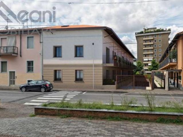 Palazzo in vendita a Cascina Marisa, Locate Triulzi