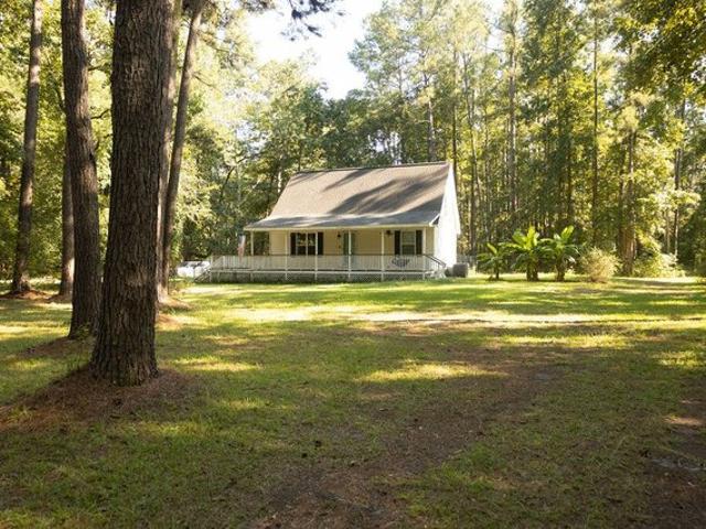 House for sale in Cottageville, South Carolina