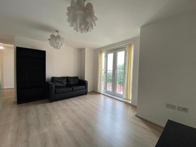 Apartment for rent in Ordsall, Salford