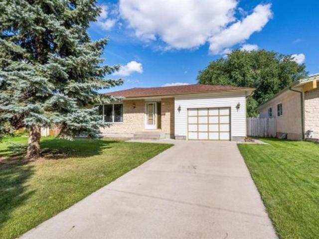 House for sale in East St. Paul, Manitoba