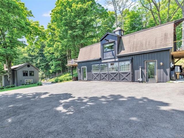 House for sale in Bedford, New York
