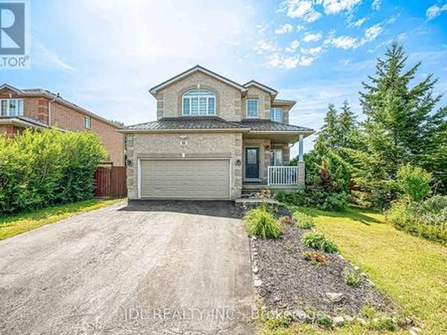 House for sale in Barrie, Ontario