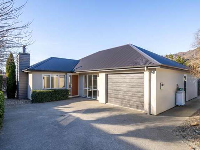 House for sale in Otakou