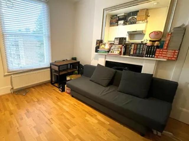 Apartment for rent in Brownswood Park, Stoke Newington