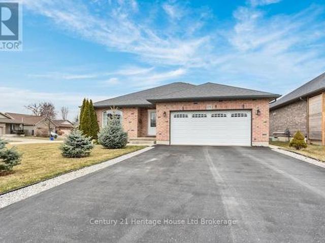 House for sale in Tillsonburg, Ontario