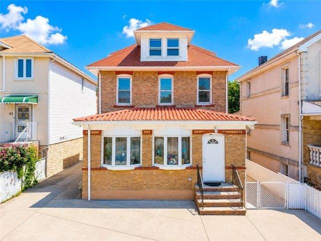 House for sale in Staten Island, New York