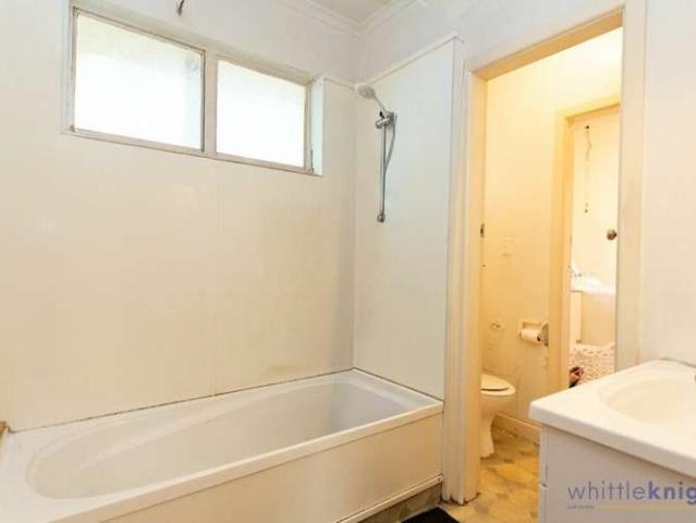 House for rent in Chaslands, Canterbury