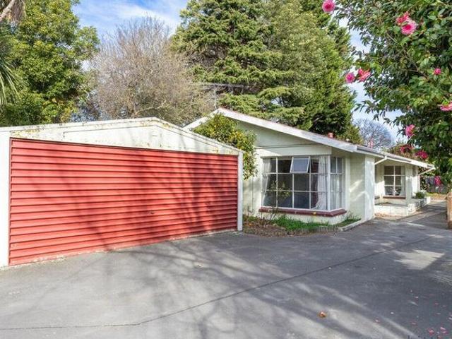 House for rent in Chaslands, Canterbury