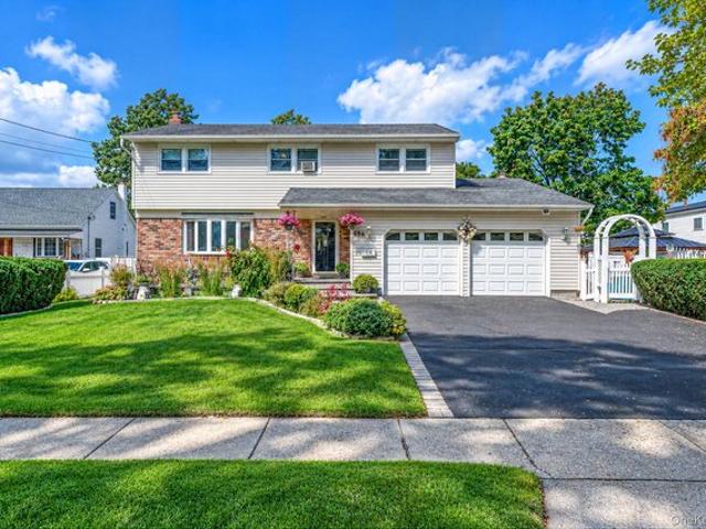 House for sale in North Babylon, Town of Babylon