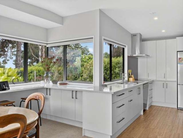 House for sale in Chaslands, Canterbury