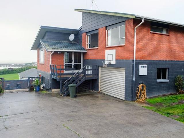House for rent in Otakou