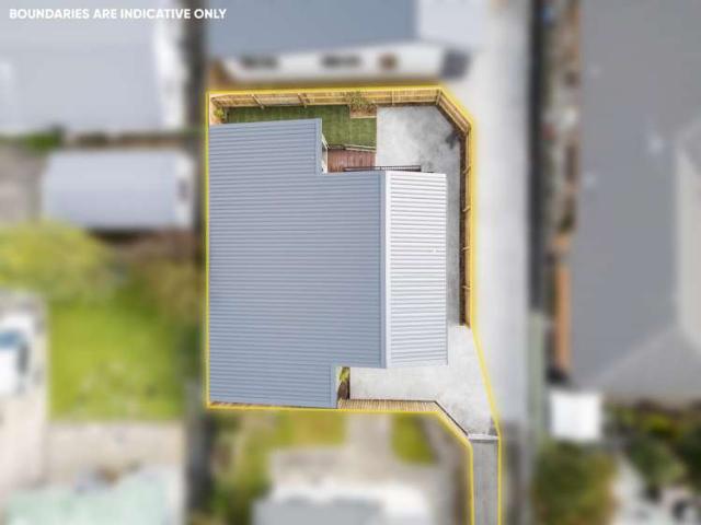 House for sale in Chaslands, Canterbury