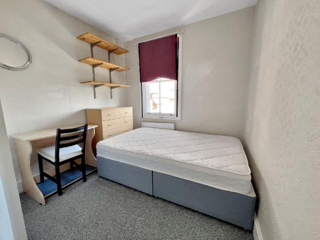 Room for rent in The Slade, Oxfordshire