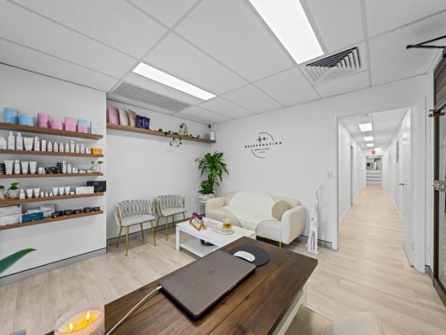 Retail for rent in Toombul, Queensland