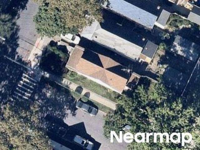 House for sale in Queens, Arverne