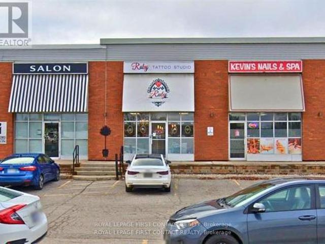 Commercial for rent in Barrie, Ontario