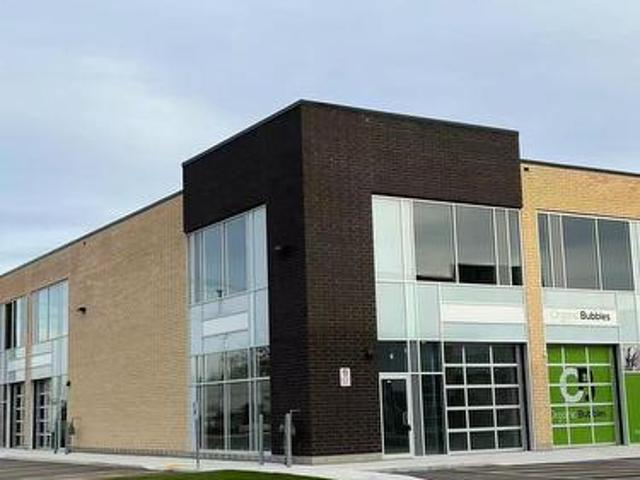 Commercial for rent in Burlington, Ontario