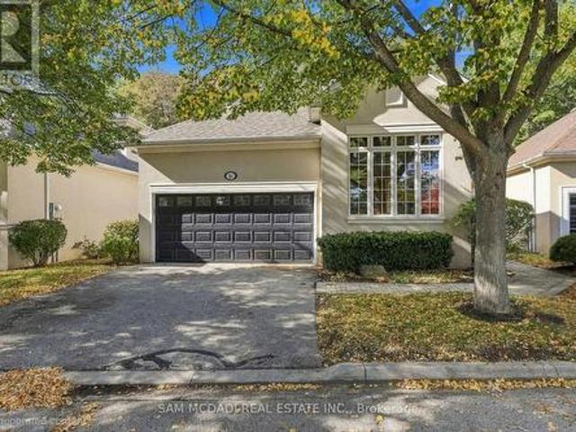 Condo for sale in Clarkson, Mississauga