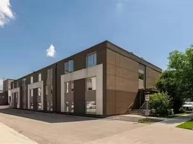 Condo for sale in East St. Paul, Manitoba