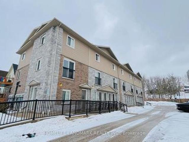 Townhouse for sale in Kitchener, Ontario