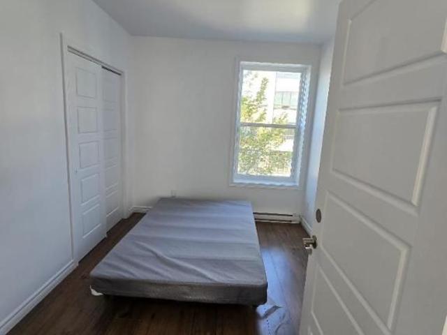 Apartment for rent in Parc-Extension, Montréal