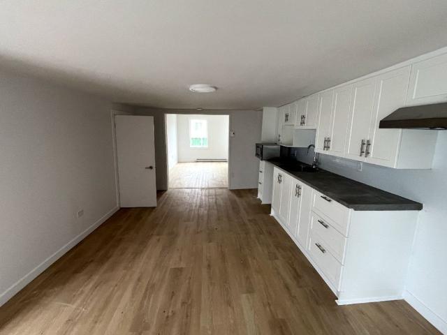Apartment for rent in Dudswell, Estrie
