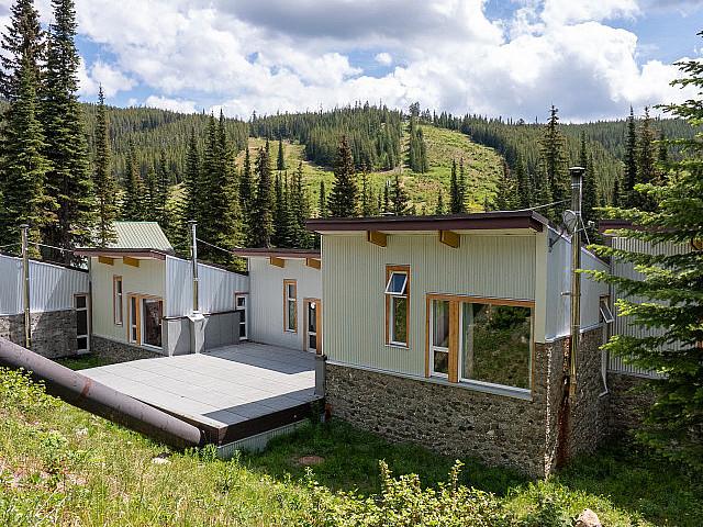 Condo for sale in British Columbia