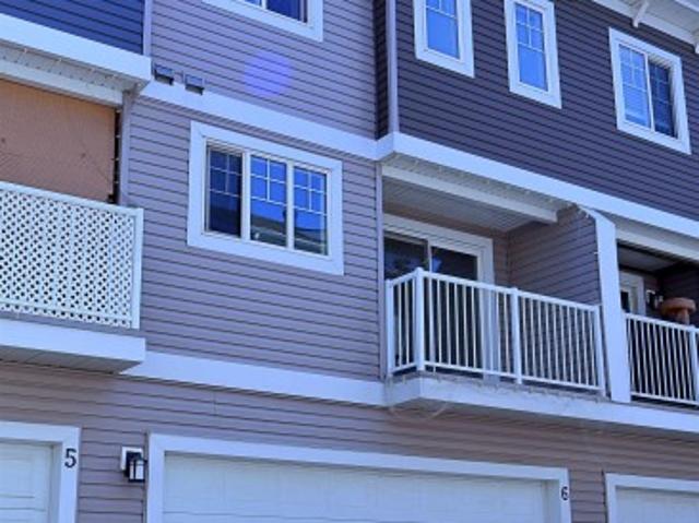 Townhouse for sale in Wedgewood, Alberta