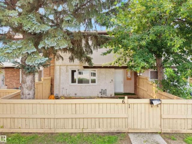 Townhouse for sale in Wedgewood, Alberta