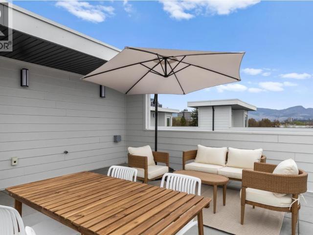 Townhouse for sale in Winfield, British Columbia