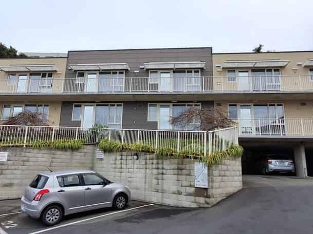 Property for rent in Otakou